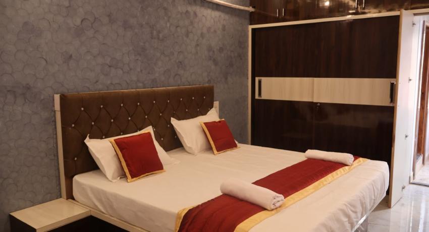 Room No 208