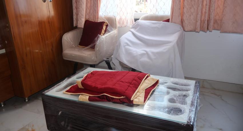 ROOM NO 213